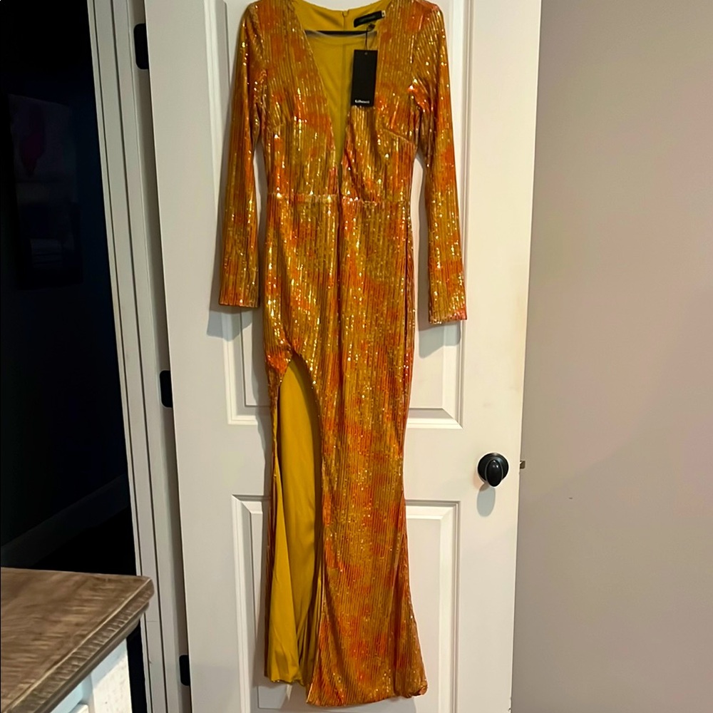 long sleeved gold dress - NWT , medium